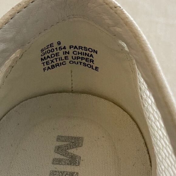 MIA White Parson Lace-Up Sneakers NWT Size 9 - Picture 10 of 11